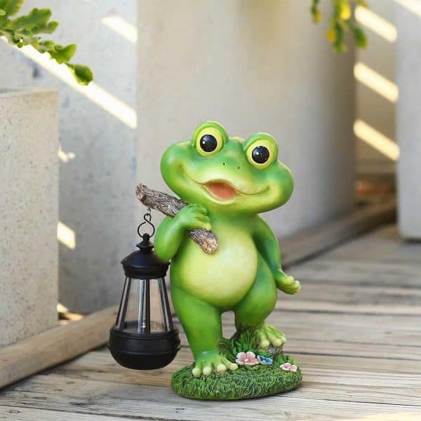 Cute Frog Statue Carry with Solar Lantern - Image 4