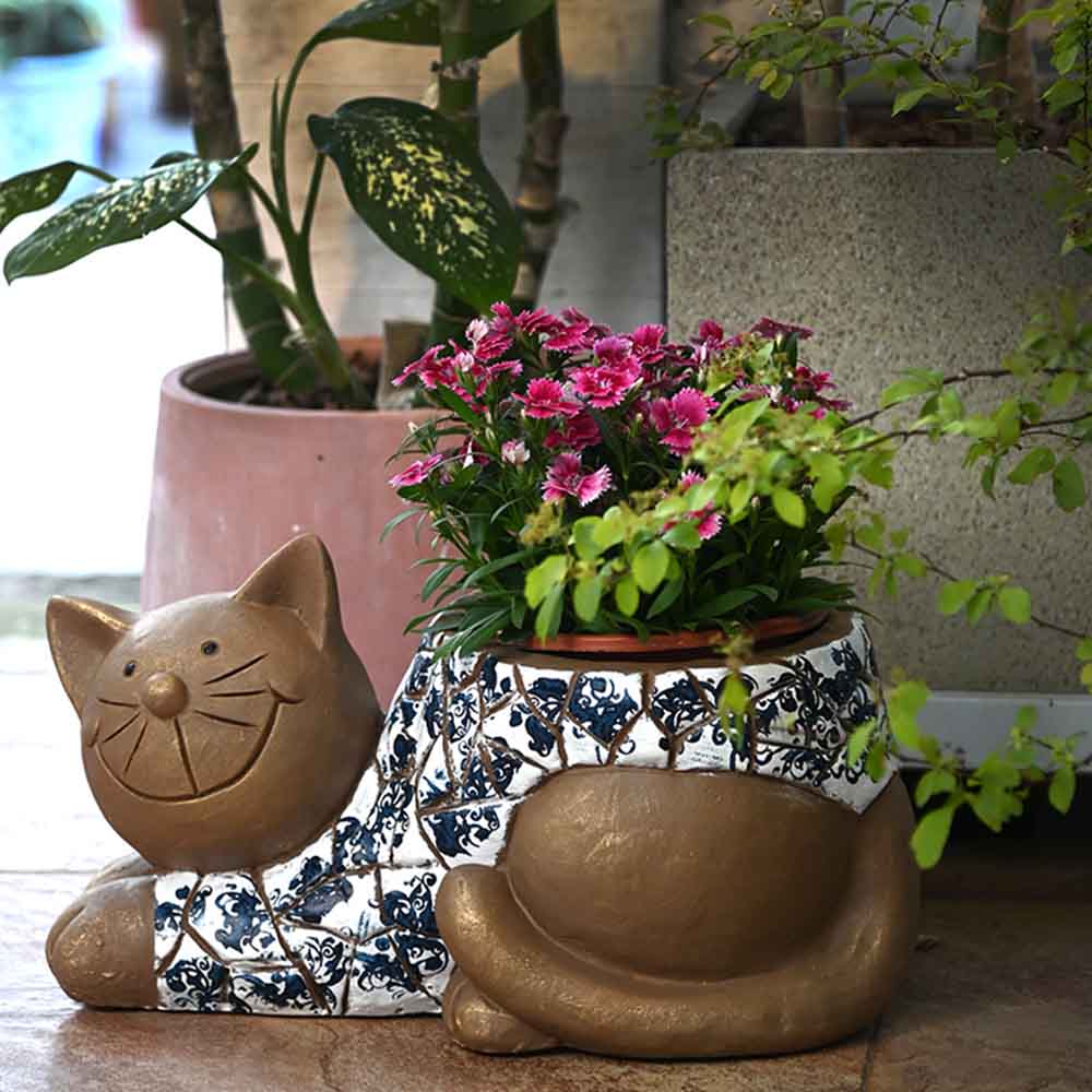 Cute Lying Cat Concrete Statue Planter-1