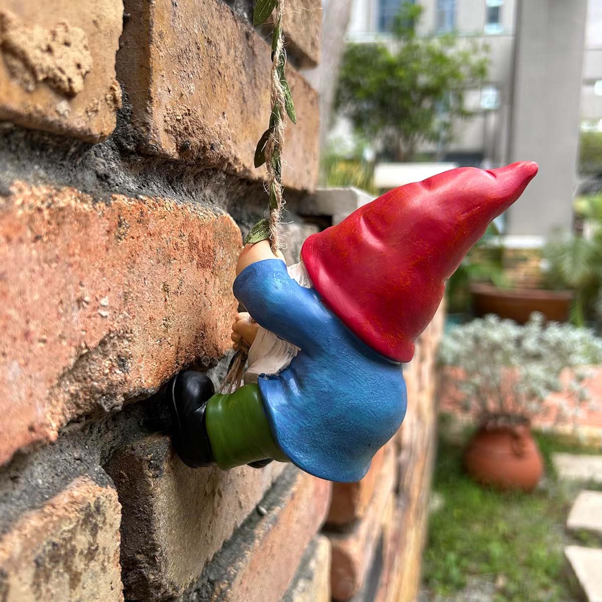 Run Away Gnome Figurine Climbing on The Wall-3